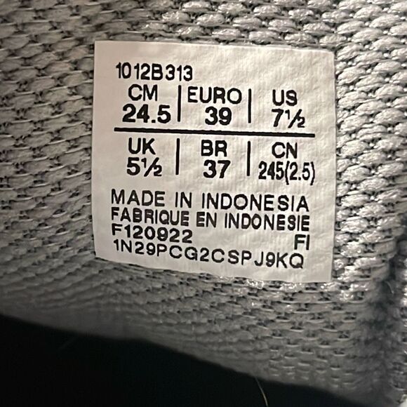 Asics Gel-Contend 6 Gray/Purple Athletic Running Shoes 1012B313 Women’s Size 7.5 - Picture 13 of 13